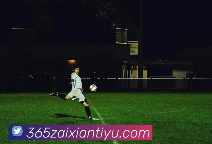 独家解析西安网球队战术对比及其在比赛中的应用效果分析